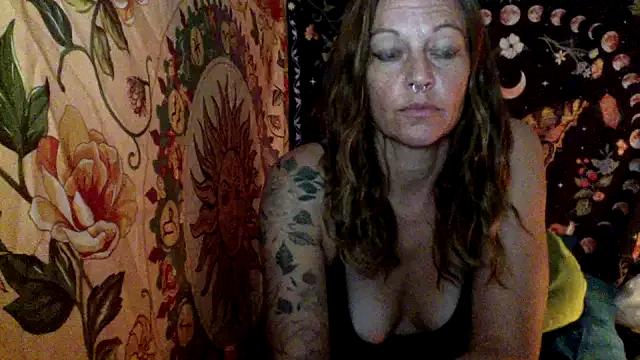 DesertLuxe — Freechat on StripChat
