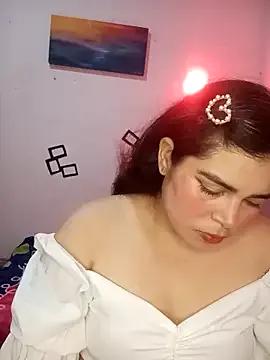Diamily — Dedo en el culo