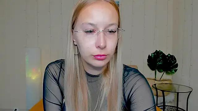 dina_sunshine — Air kiss