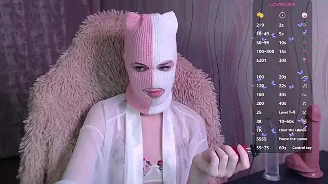 Freechat Domiiiniiicana on StripChat