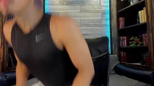 Donovan_Desmond — Streaptease all nakd + Oil in horny body
