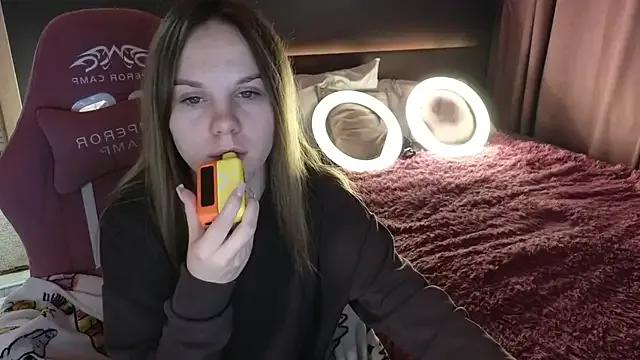 Freechat Dyna_bae on StripChat