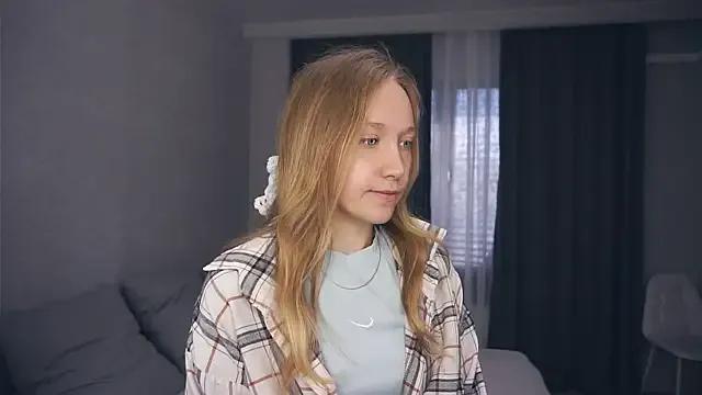 StripChat EarnestineGyllenband is Freechat EarnestineGyllenband — Morning kisses for you!