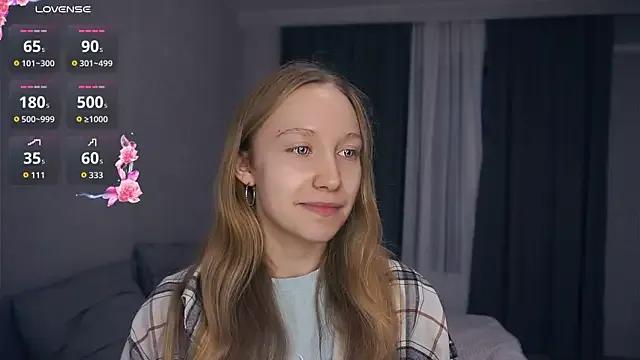 EarnestineGyllenband — Bunch of airkisses for you <3