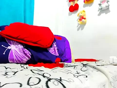 Freechat ebony_cristal1 on StripChat