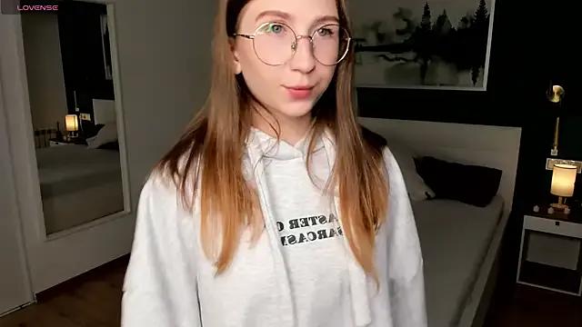 Freechat EditaBand on StripChat