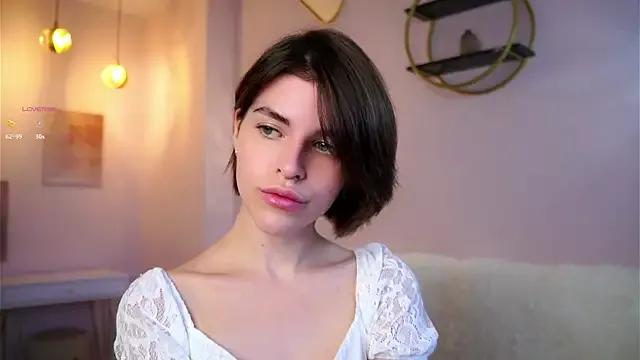 Freechat EleneButton on StripChat