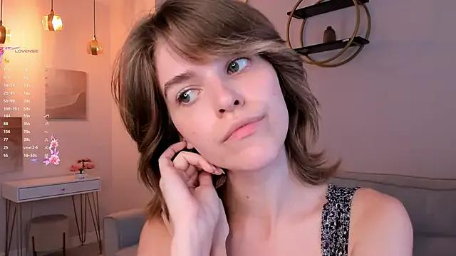 Freechat EleneButton on StripChat