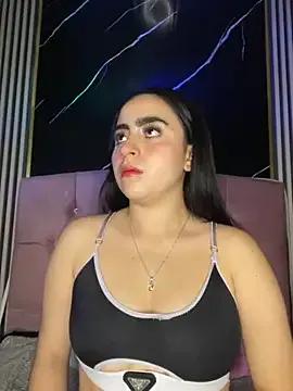 Elha_20 — Fingers in pussy