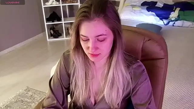 Freechat elinanortas on StripChat