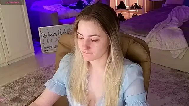 Freechat elinanortas on StripChat