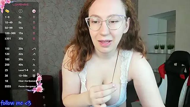 Freechat ellie_coy_ on StripChat