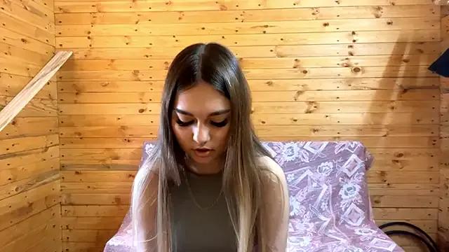 ellieluvureyes — hold my nipples