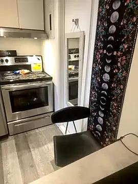 StripChat elliepixie is Freechat elliepixie — I fuck myself in the shower