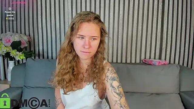 Elsie_Cutties — cute dance with a toy