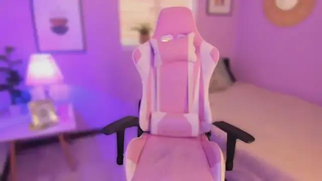 Ema_wett — FUCK ME !!! MISSIONARYY!