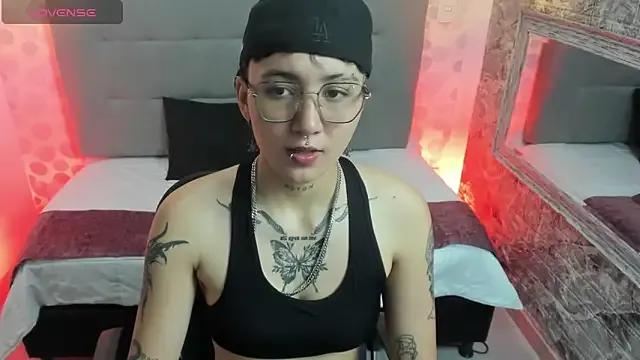emahills__axelrose — all naked