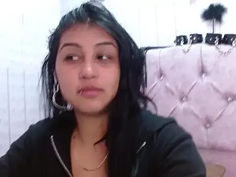 Emiily_Johamson — Striptris + sucking a dildo