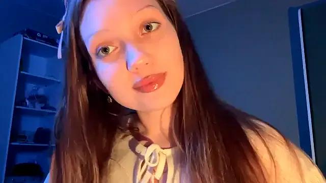 EmiIyKitty — Show my sexy body