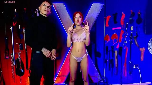 Emily_bdsm — Electrochok in pussy x 5