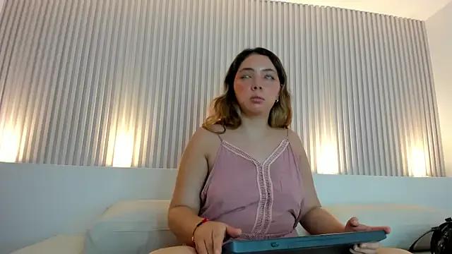 emily_hailey — Ride dildo fully naked