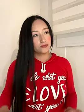 emily_roouse — Oil Massage + Squirt Show  