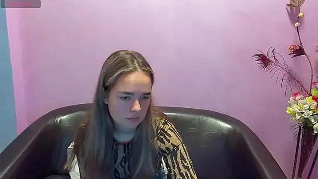 Emilybaby_xxx — striptease