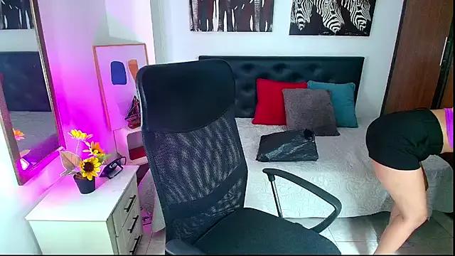EmilyCoy_ — show naked