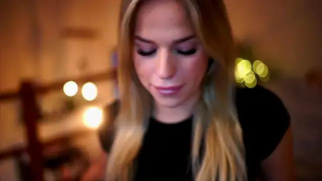 Emilyvanroessel — Sensual booty creaming show