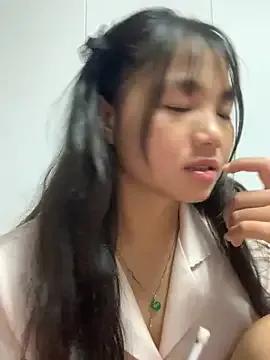 Emlyly-18 — B ng yu y
