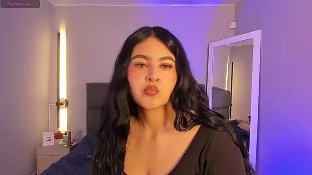 Emma__clark_ on StripChat 