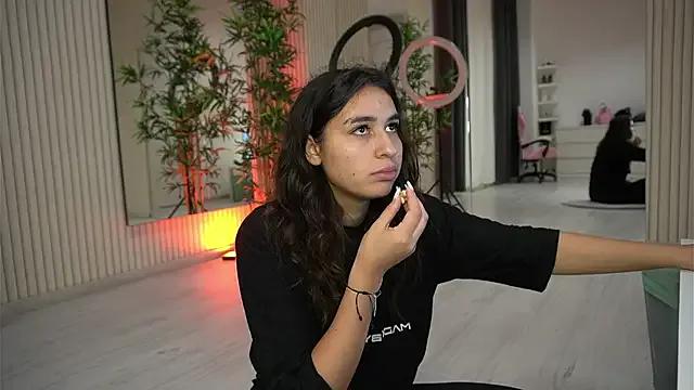 Freechat EmmaBlanco on StripChat