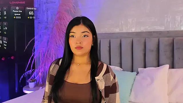 EmmaBlossom — Spit play tits