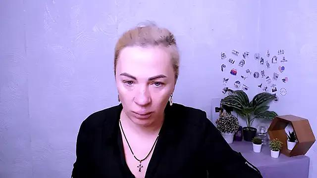 EmmaCat_ — striptease 10 min