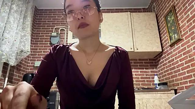 EmmaLeexth — stroke my neck