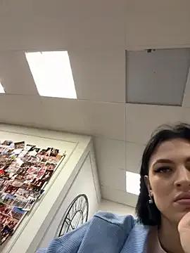 EmmaStarkk — kiss Emma
