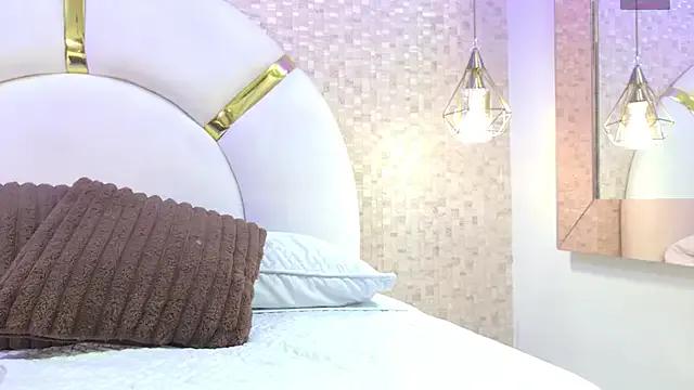 emmy_rose25 — Freechat on StripChat