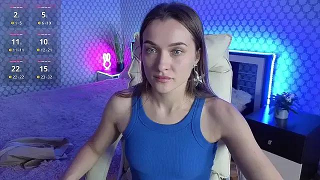 EmmySecret — naked dance