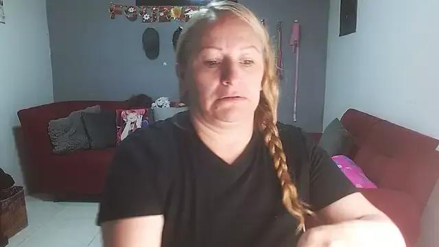 Freechat emperabigbootybigass on StripChat