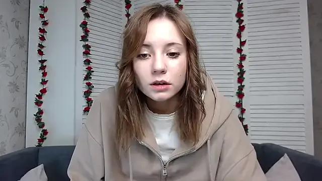 evaa_here_ — cum show