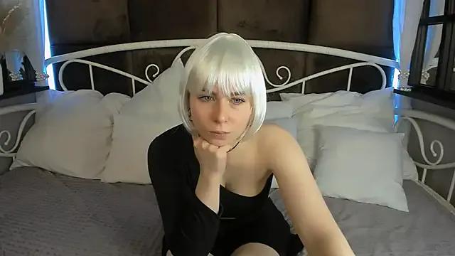 EvaCrosby — play with tits