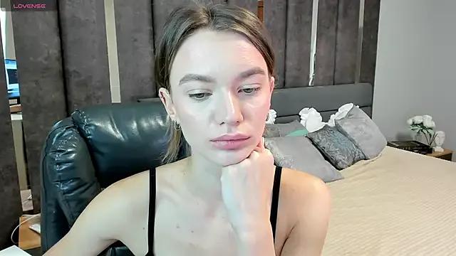 StripChat EvaToniz is Freechat EvaToniz — take off bra