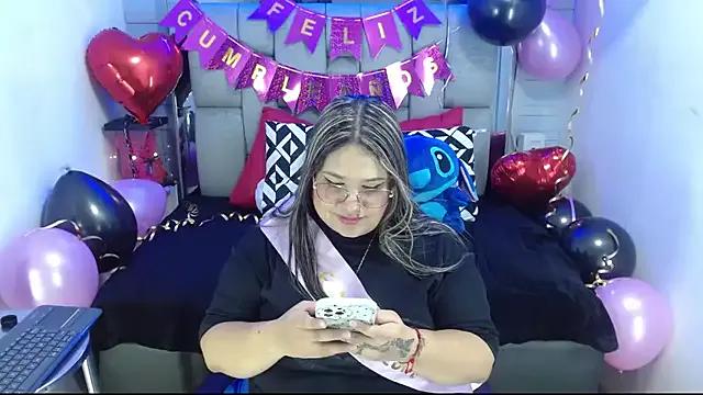 Freechat evelin_zaens on StripChat