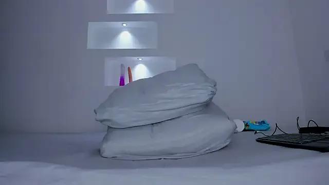 Evelynn_Jones_ — Let me squirt for you at goal