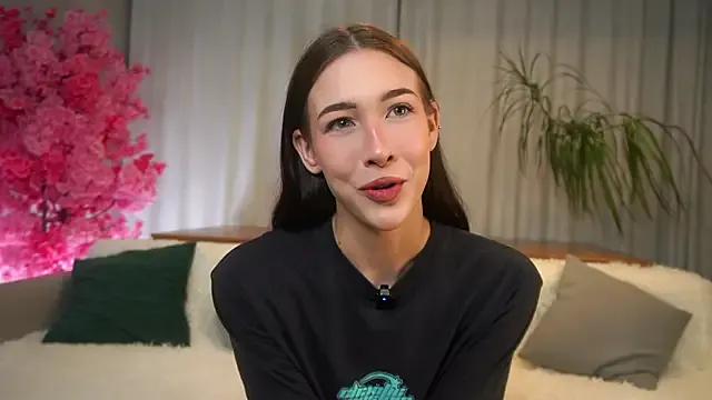 EviaRabasca — booty tease