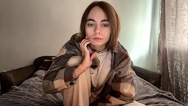 EvieDoll — Show sweet legs