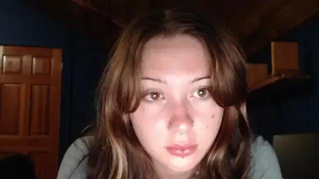 Freechat fern4ever on StripChat