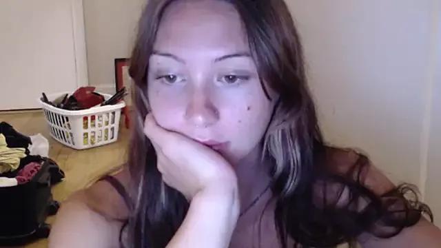 Freechat fern4ever on StripChat