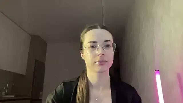 StripChat Feynelle is Freechat Feynelle — sexy dance