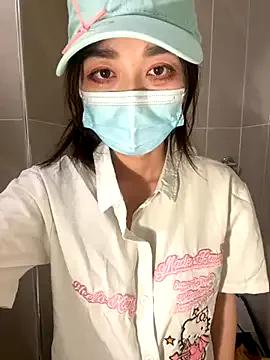 fioralba — Freechat on StripChat